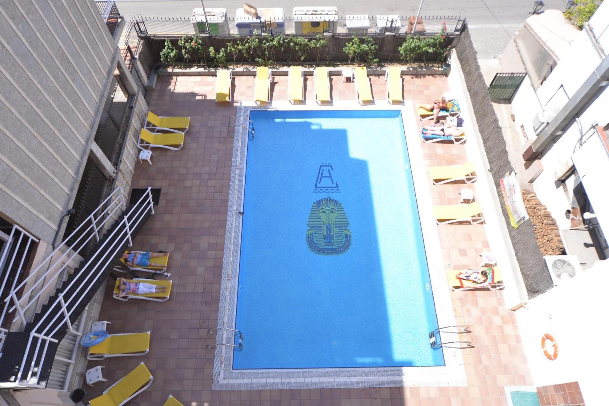 Bluesea Copacabana Lloret de Mar Exterior foto